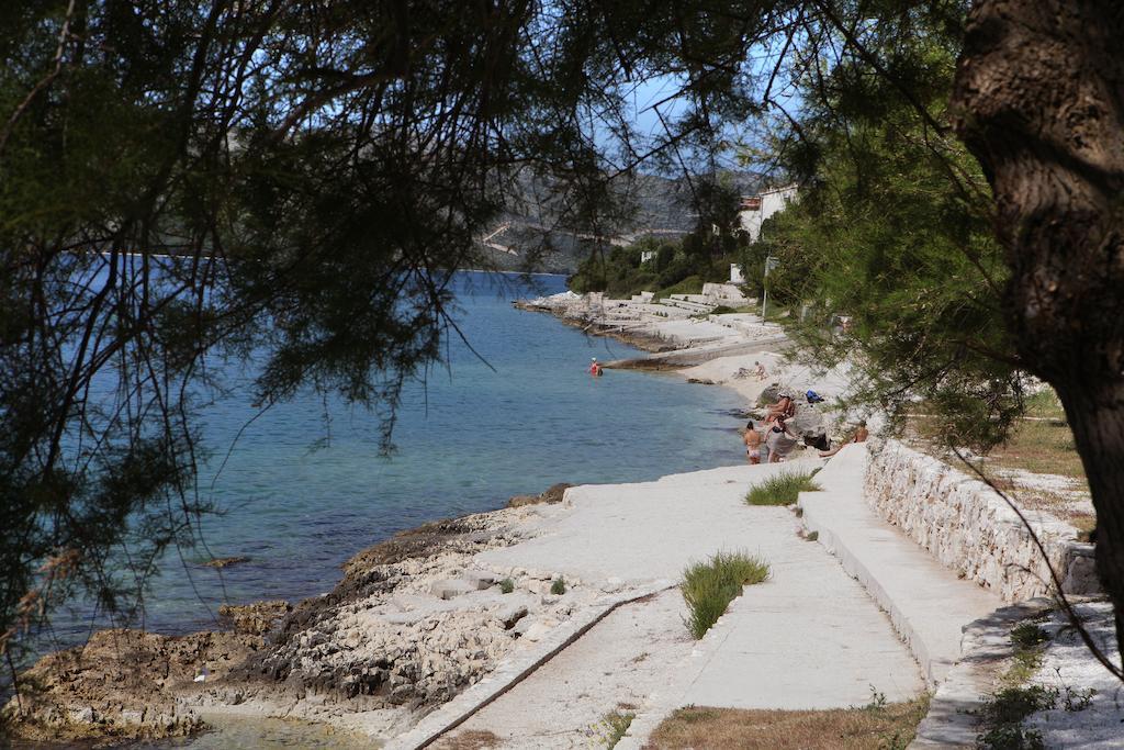 Villa Iris Apartments Seget Vranjica Kültér fotó