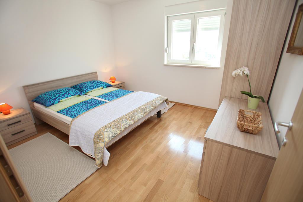 Villa Iris Apartments Seget Vranjica Kültér fotó